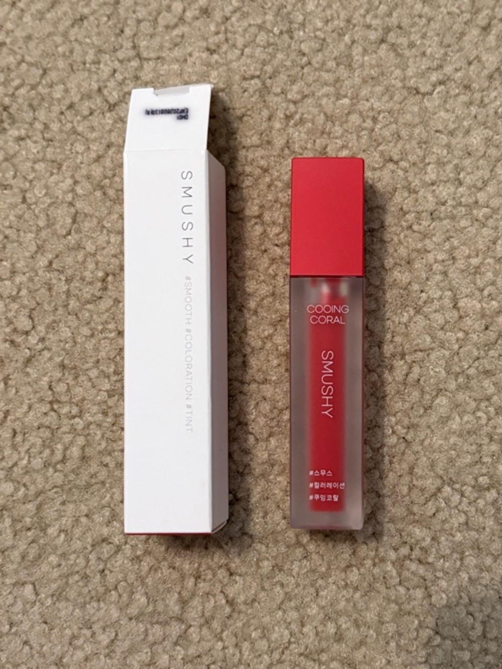 5 for $25 item 🌸
Smushy Coloration Lip Tint Stick, .14oz Cooling Coral 02 NIB